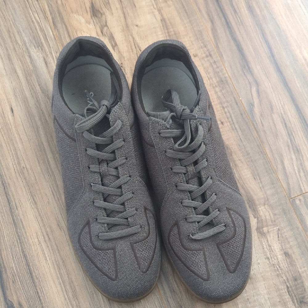Men's Rothy's Brown Lace Up Or Pull On Cushioned Sneakers Size 12.